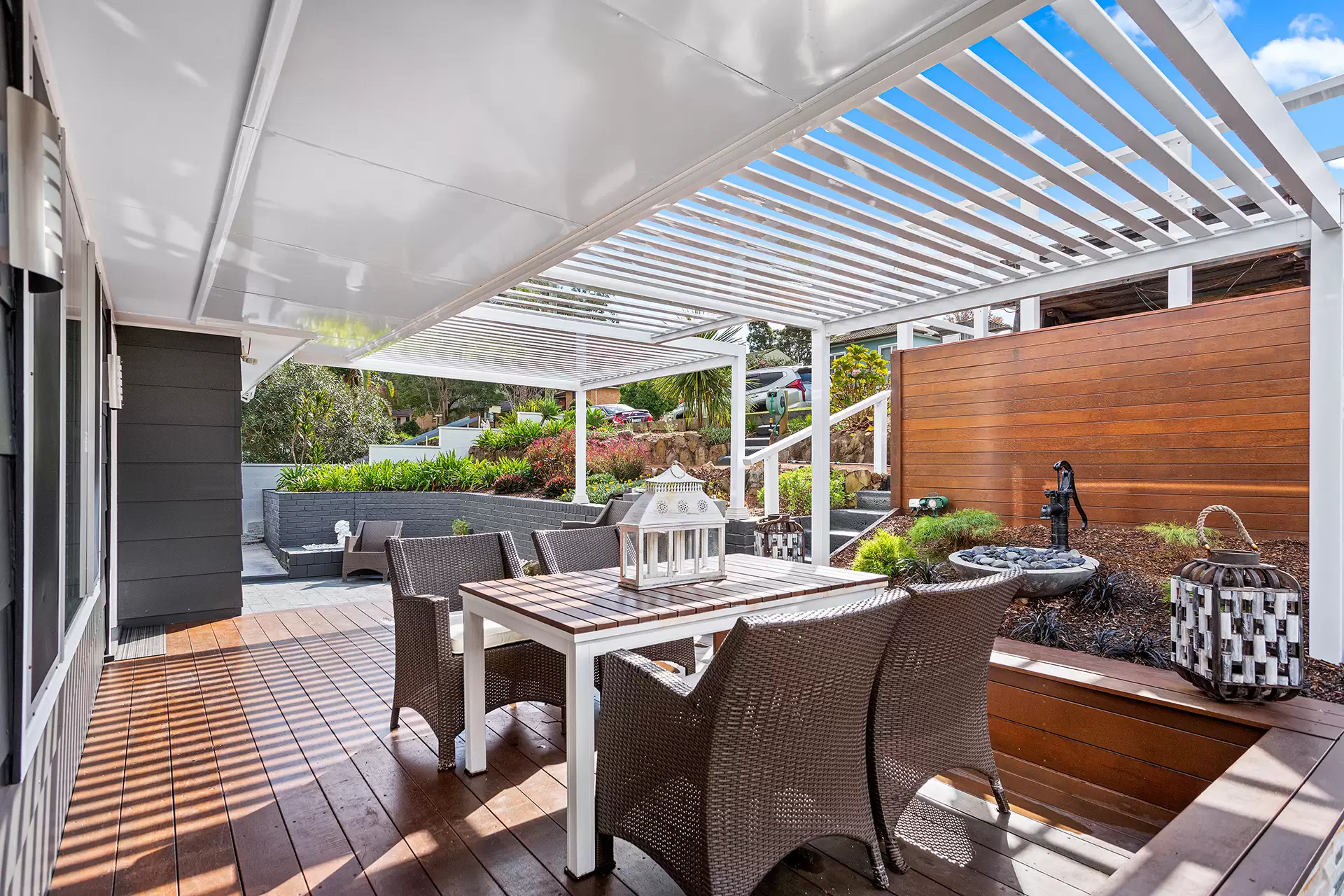 5 Stanley Avenue, Farmborough Heights Sold by Laurence Morgan Real Estate - image 1