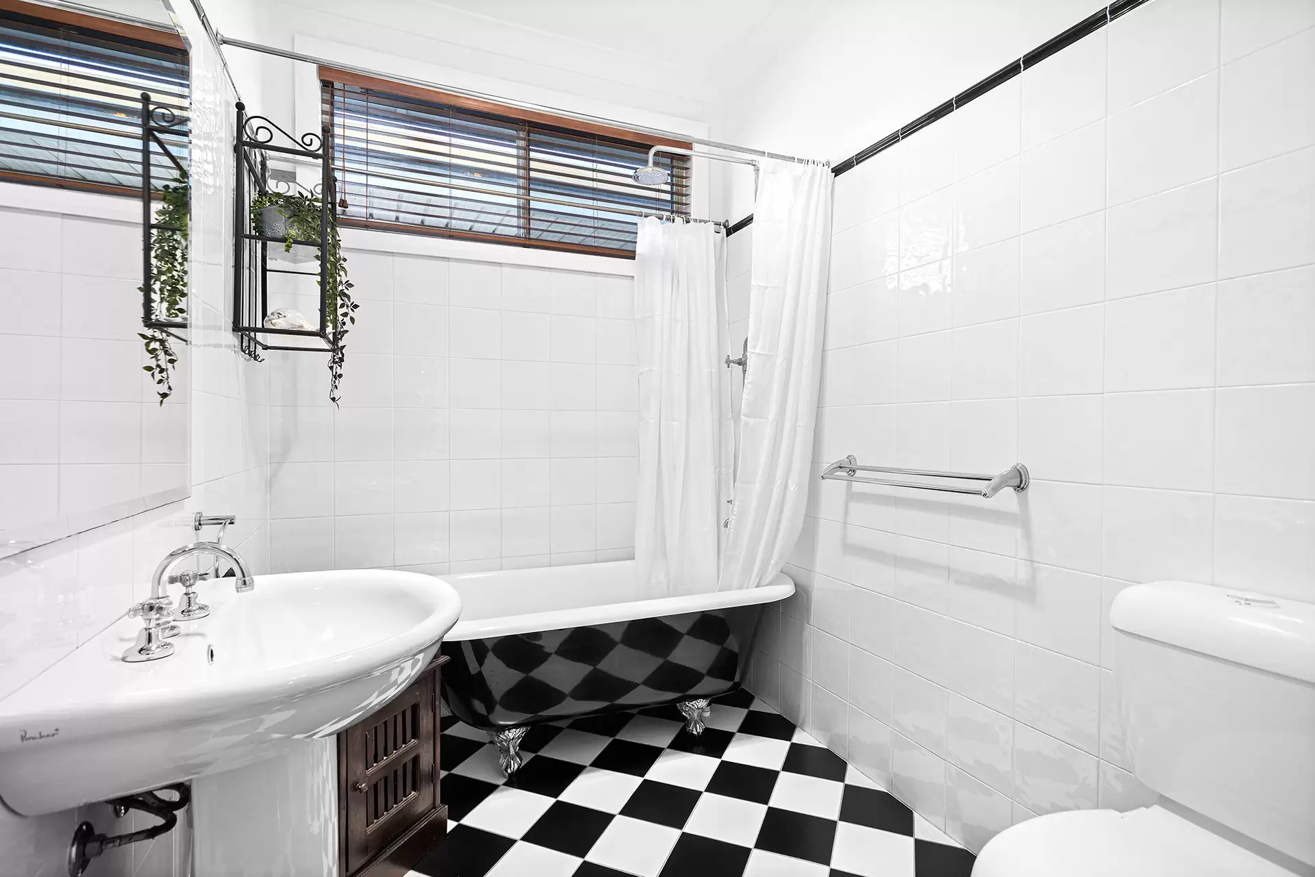 60 Brompton Road, Corrimal Sold by Laurence Morgan Real Estate - image 5