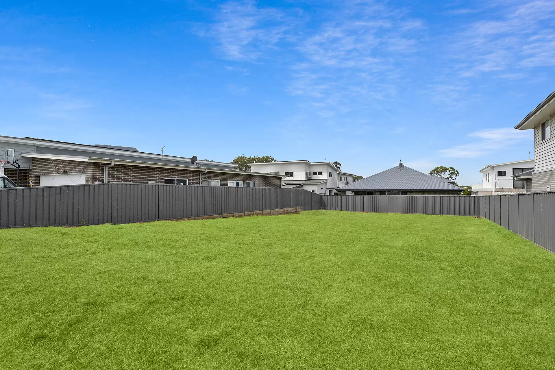 34 Stewards Drive, Kembla Grange Sold by Laurence Morgan Real Estate - image 2