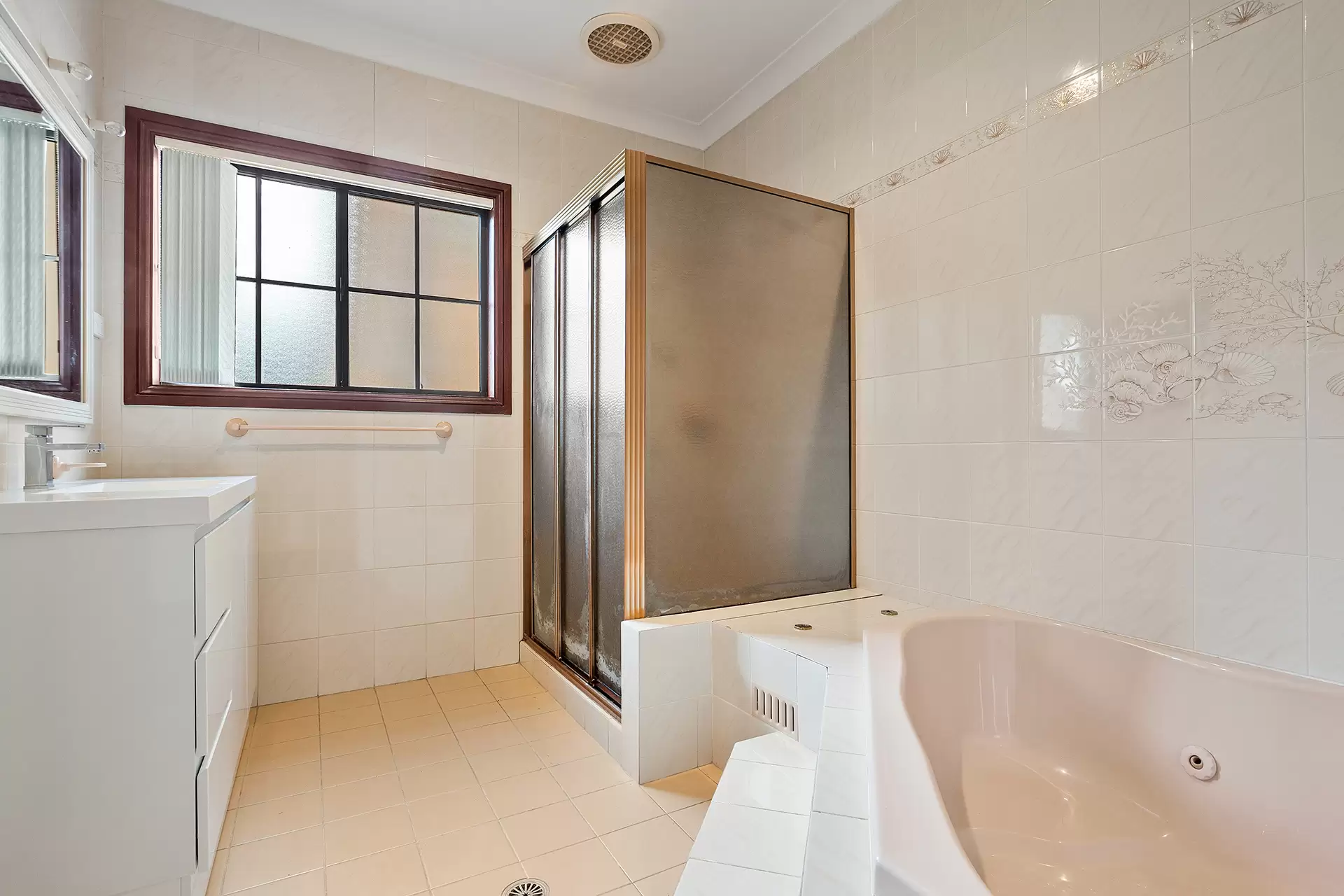 6 Bellambi Street, Tarrawanna Sold by Laurence Morgan Real Estate - image 5