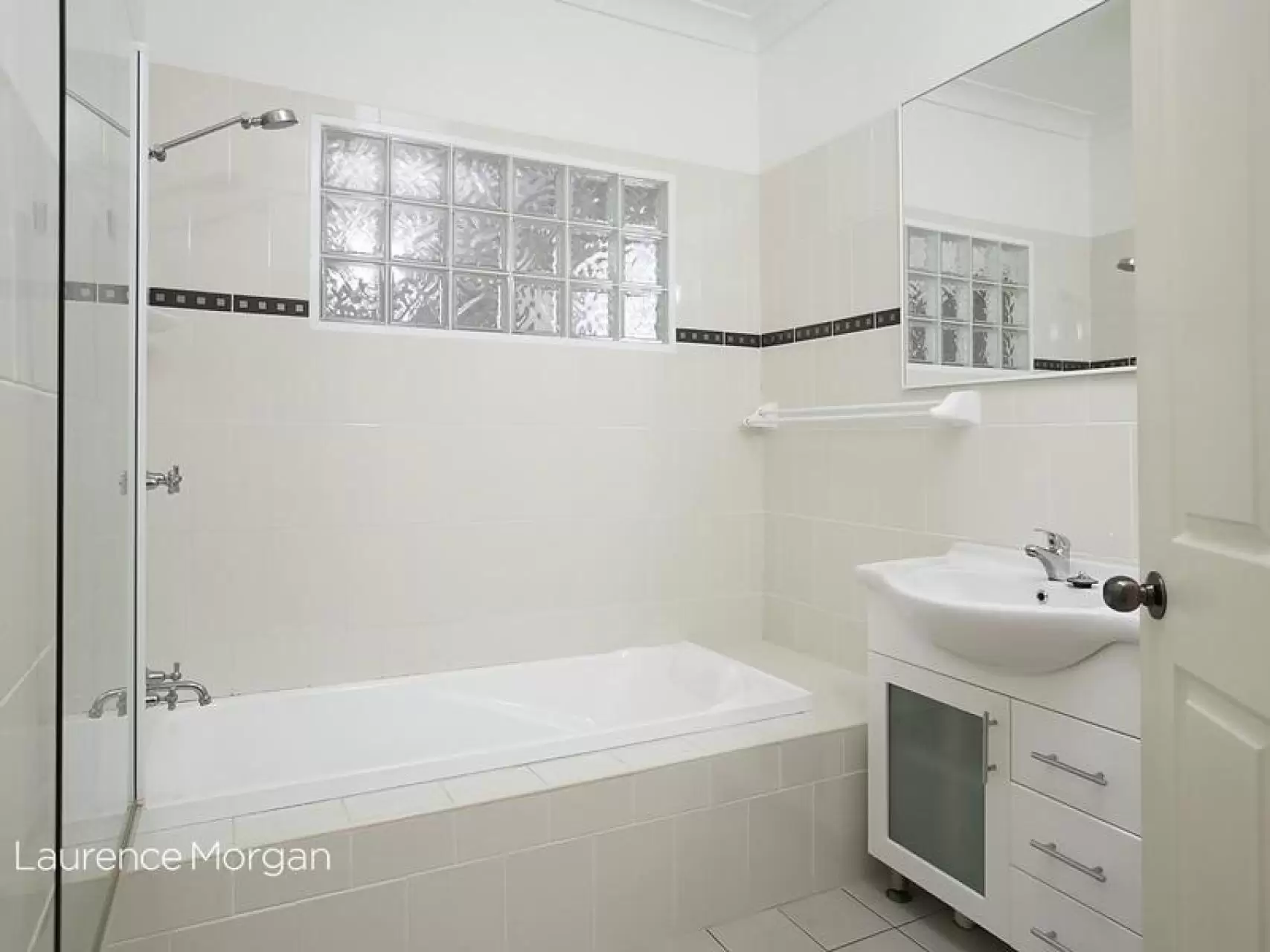 57 Koona Street, Albion Park Rail Sold by Laurence Morgan Real Estate - image 6