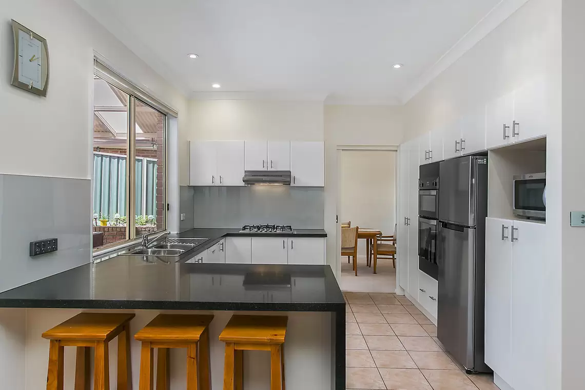 6 Seabreeze Place, Thirroul Sold by Laurence Morgan Real Estate - image 3
