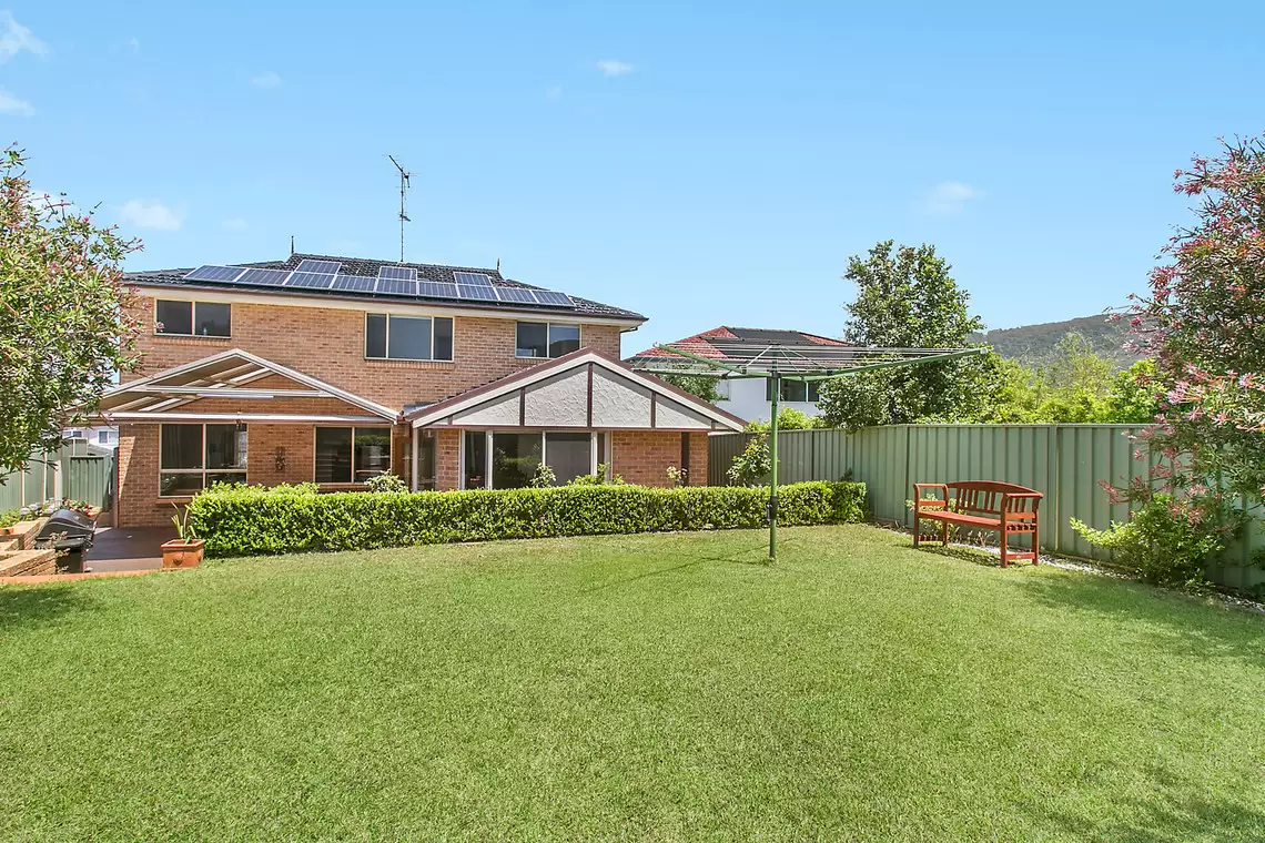 6 Seabreeze Place, Thirroul Sold by Laurence Morgan Real Estate - image 5