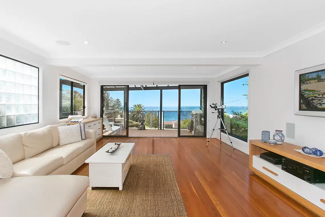 552 Lawrence Hargrave Drive, Wombarra Sold by Laurence Morgan Real Estate - image 4