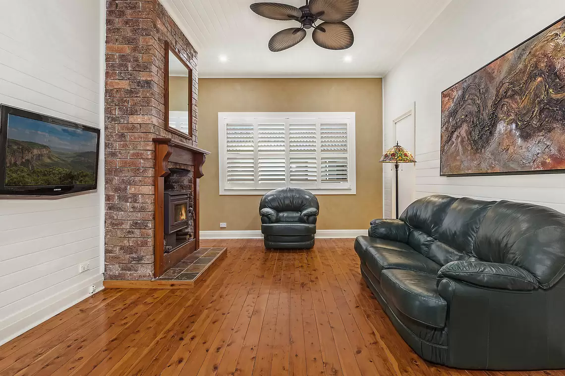 20 George Avenue, Bulli Sold by Laurence Morgan Real Estate - image 4