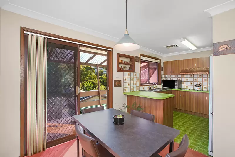 16 Boyce Avenue, Austinmer Sold by Laurence Morgan Real Estate - image 3