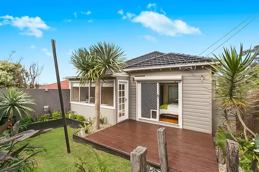 124 Princes Highway, Thirroul Sold by Laurence Morgan Real Estate