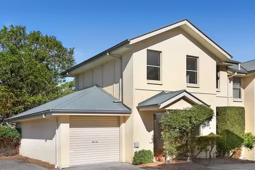 8/204-206 Princes Highway, Bulli Sold by Laurence Morgan Real Estate