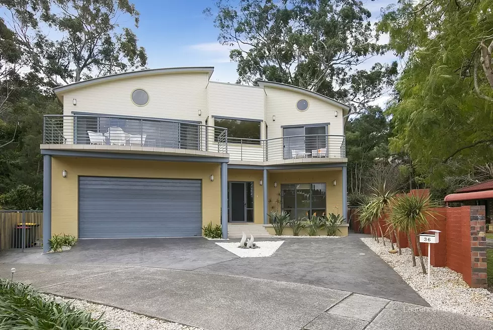 36 Nardoo Crescent, Thirroul Sold by Laurence Morgan Real Estate - image 1