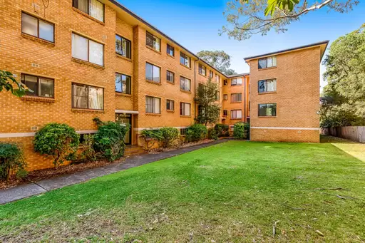 16/8 Macquarie Street, Wollongong Sold by Laurence Morgan Real Estate