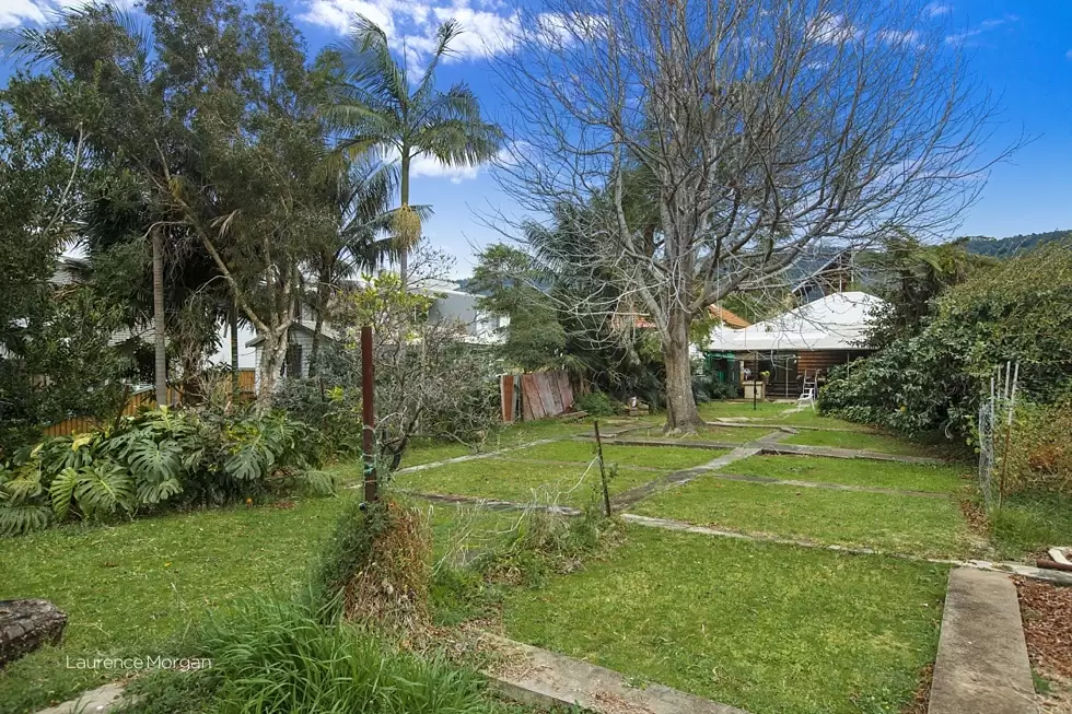 389 Lawrence Hargrave Drive, Thirroul Sold by Laurence Morgan Real Estate - image 2