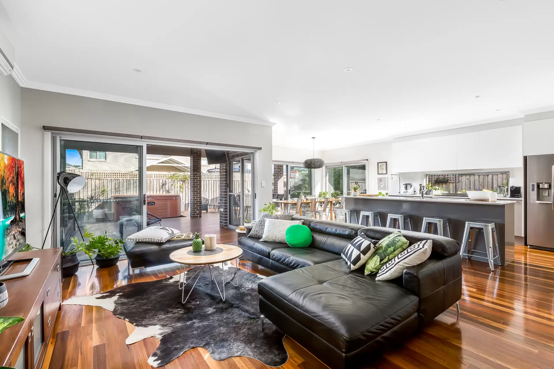 11 Hoffman Street, Thirroul Sold by Laurence Morgan Real Estate - image 5