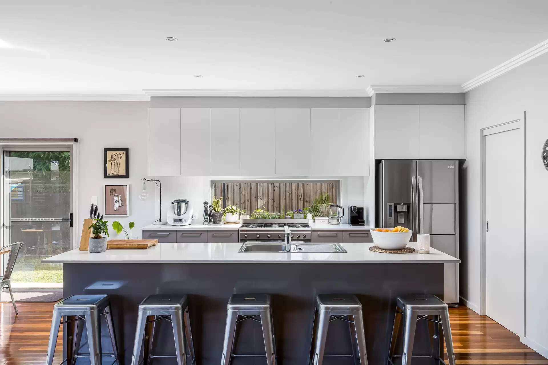 11 Hoffman Street, Thirroul Sold by Laurence Morgan Real Estate - image 3
