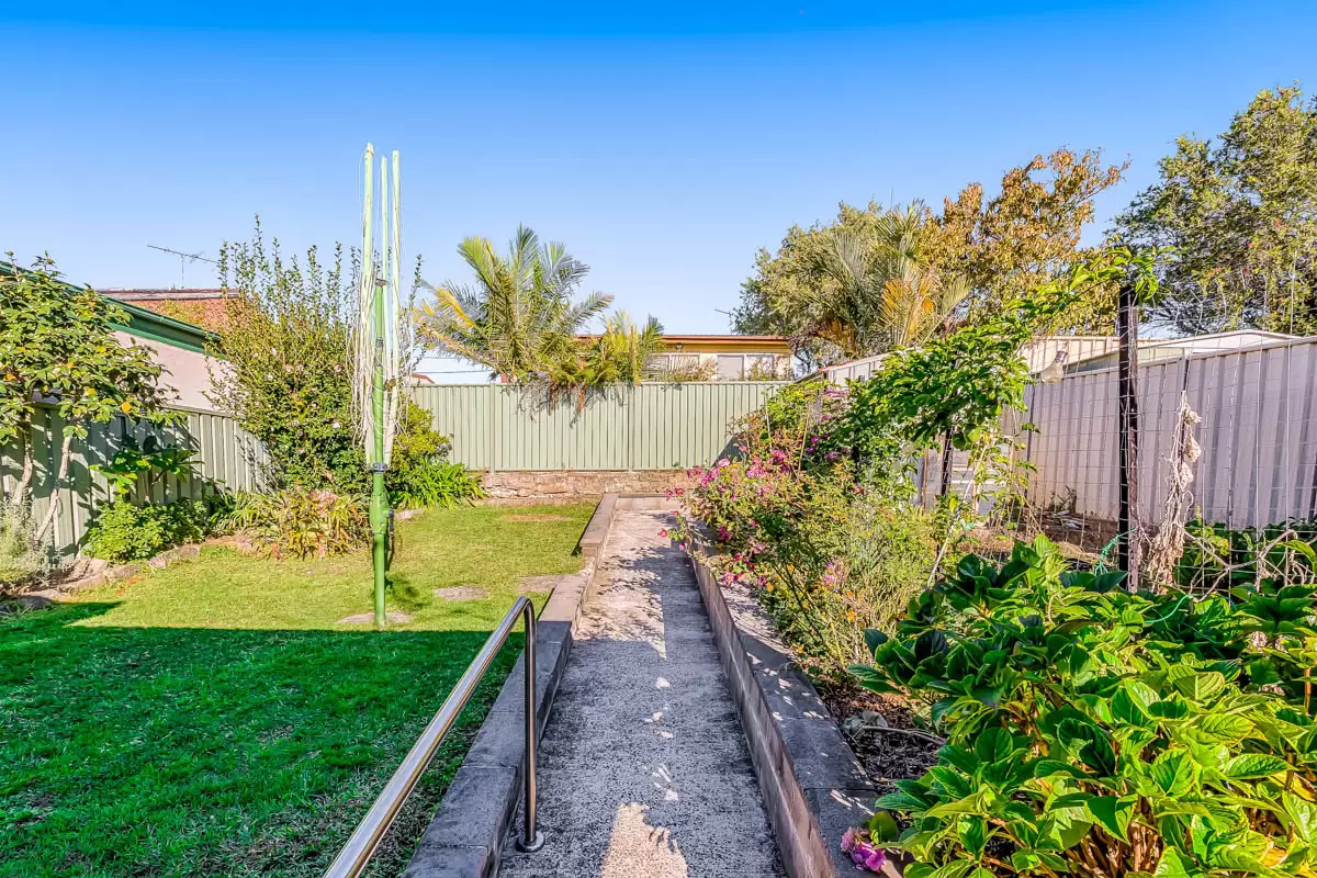 5 Cowper Street, Helensburgh Sold by Laurence Morgan Real Estate - image 4