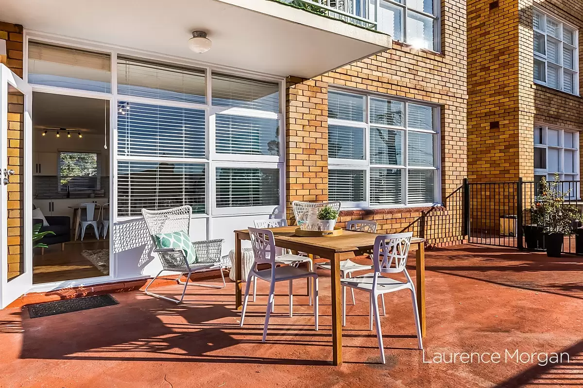 2/57 Smith Street, Wollongong Sold by Laurence Morgan Real Estate - image 1