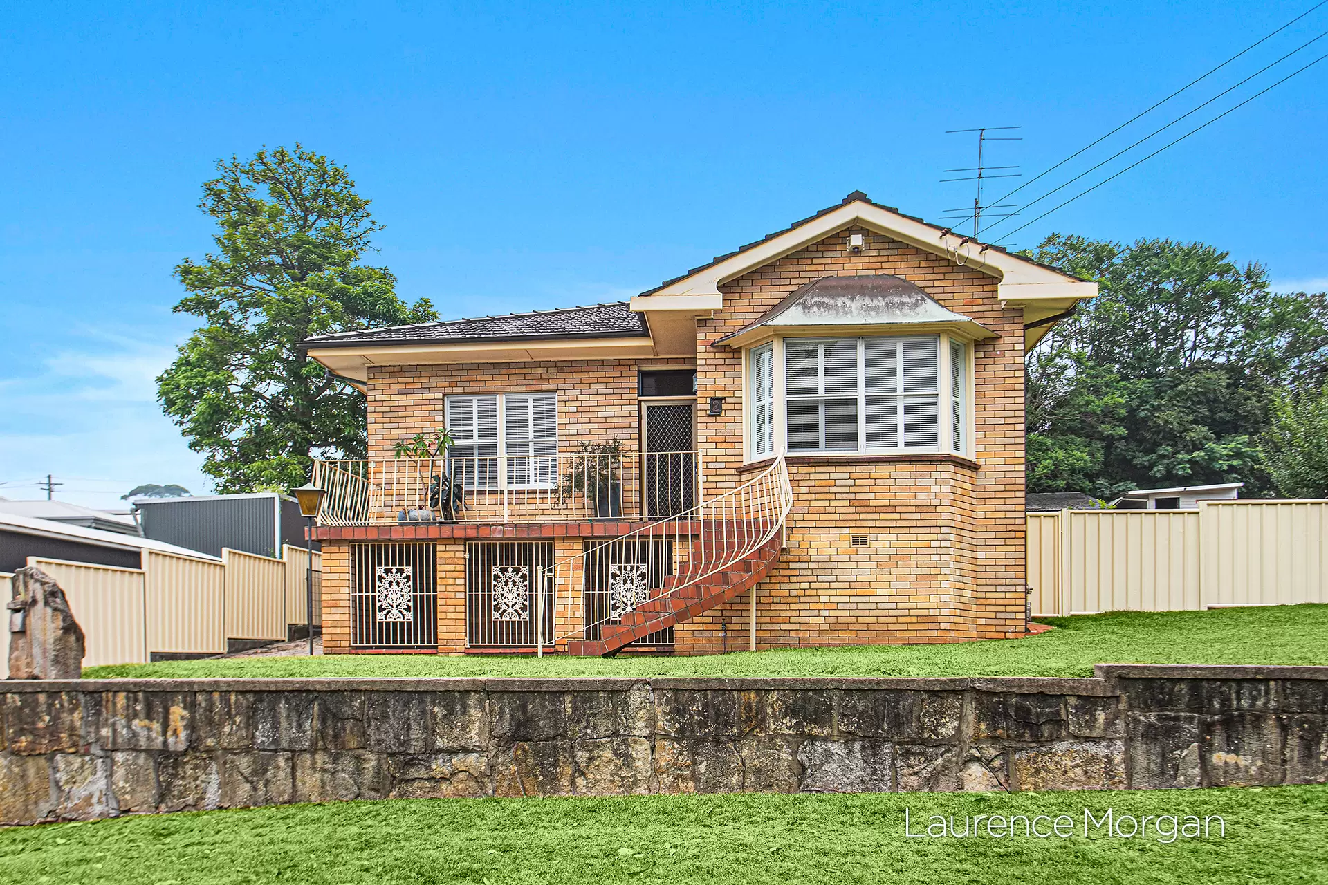 2 Robson Street, Corrimal Sold by Laurence Morgan Real Estate - image 1