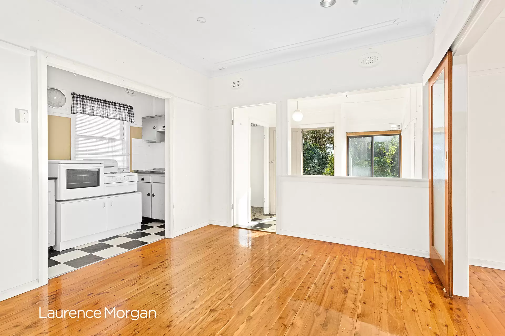 4 Augusta Street, East Corrimal Sold by Laurence Morgan Real Estate - image 4
