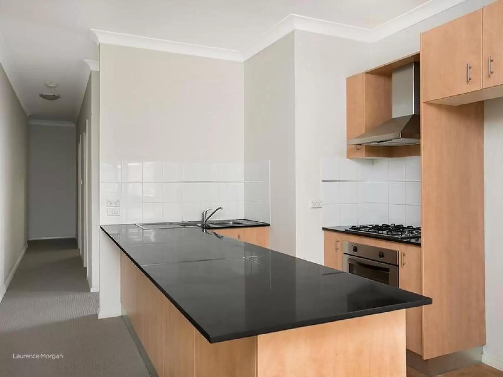 12/4-6 Victoria Street, Wollongong Sold by Laurence Morgan Real Estate - image 2