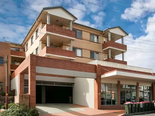 12/4-6 Victoria Street, Wollongong Sold by Laurence Morgan Real Estate