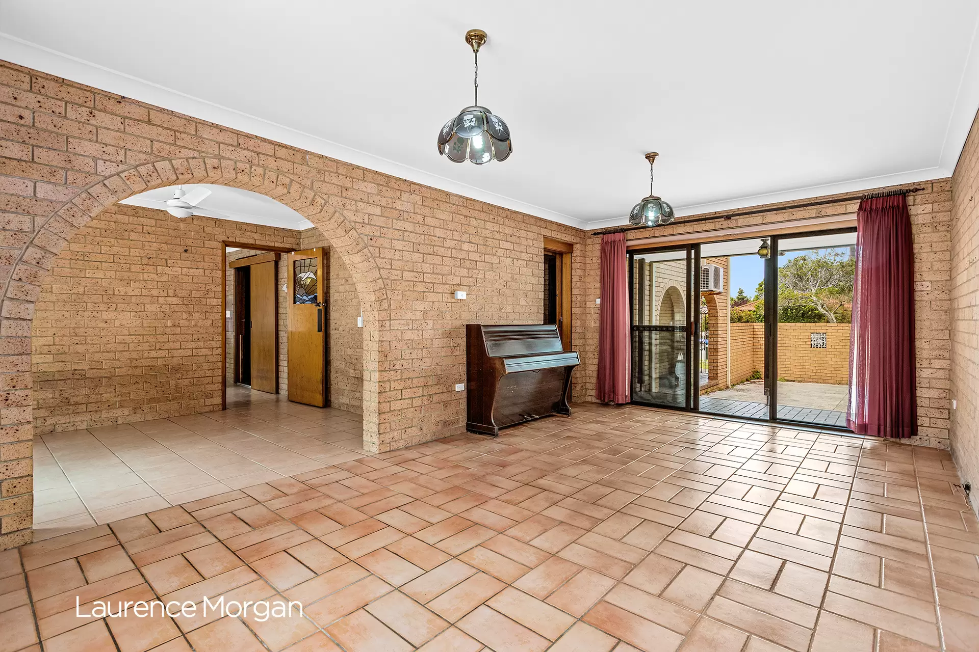 20 Bath Street, Thirroul Sold by Laurence Morgan Real Estate - image 4