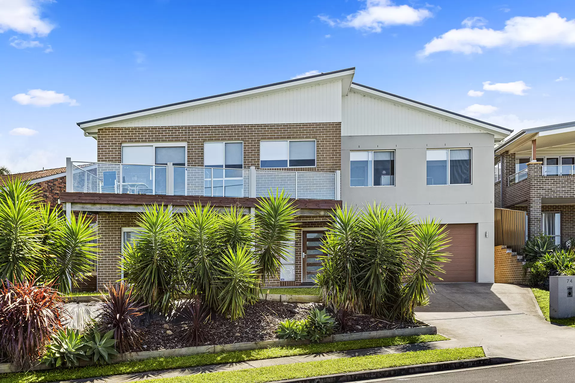 74 Nannawilli Street, Berkeley Sold by Laurence Morgan Real Estate - image 1