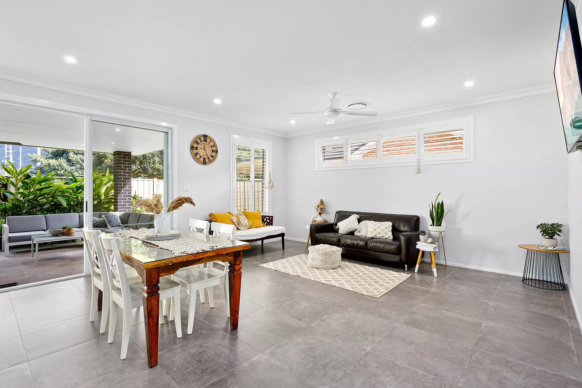 142A Meadow Street, Fairy Meadow Sold by Laurence Morgan Real Estate - image 3