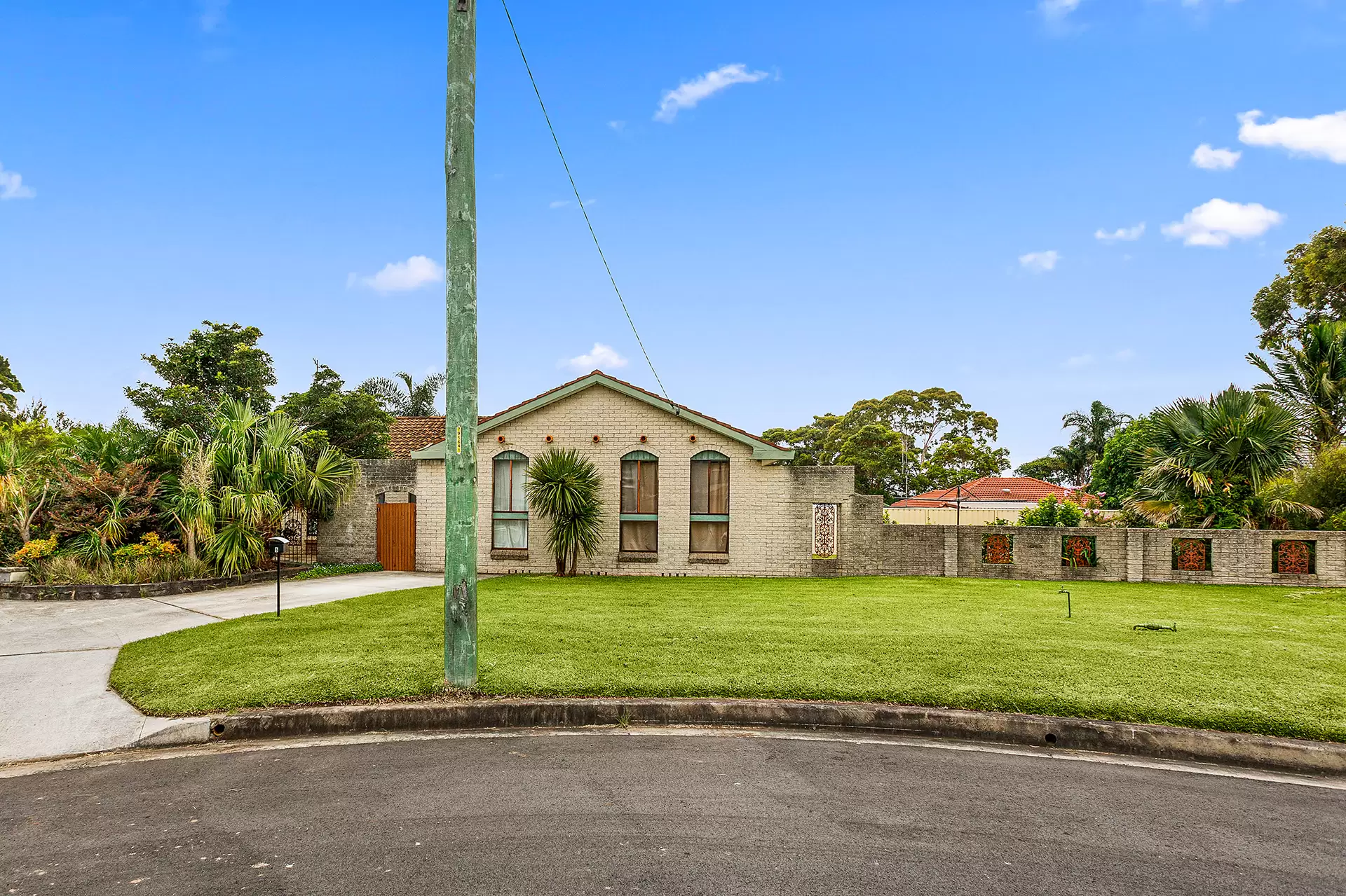 5 Kempt Place, Barrack Heights Sold by Laurence Morgan Real Estate - image 1