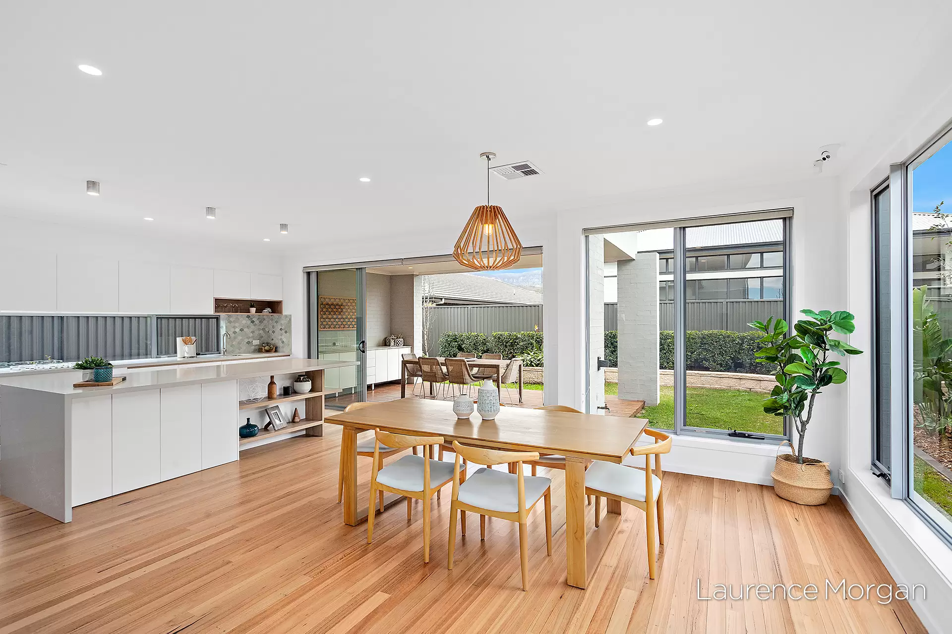 5 Harvest Way, Calderwood Sold by Laurence Morgan Real Estate - image 2