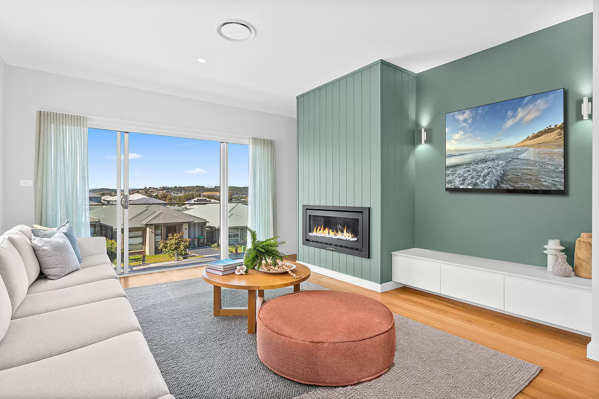 5 Flintwood Road, Calderwood Sold by Laurence Morgan Real Estate - image 3
