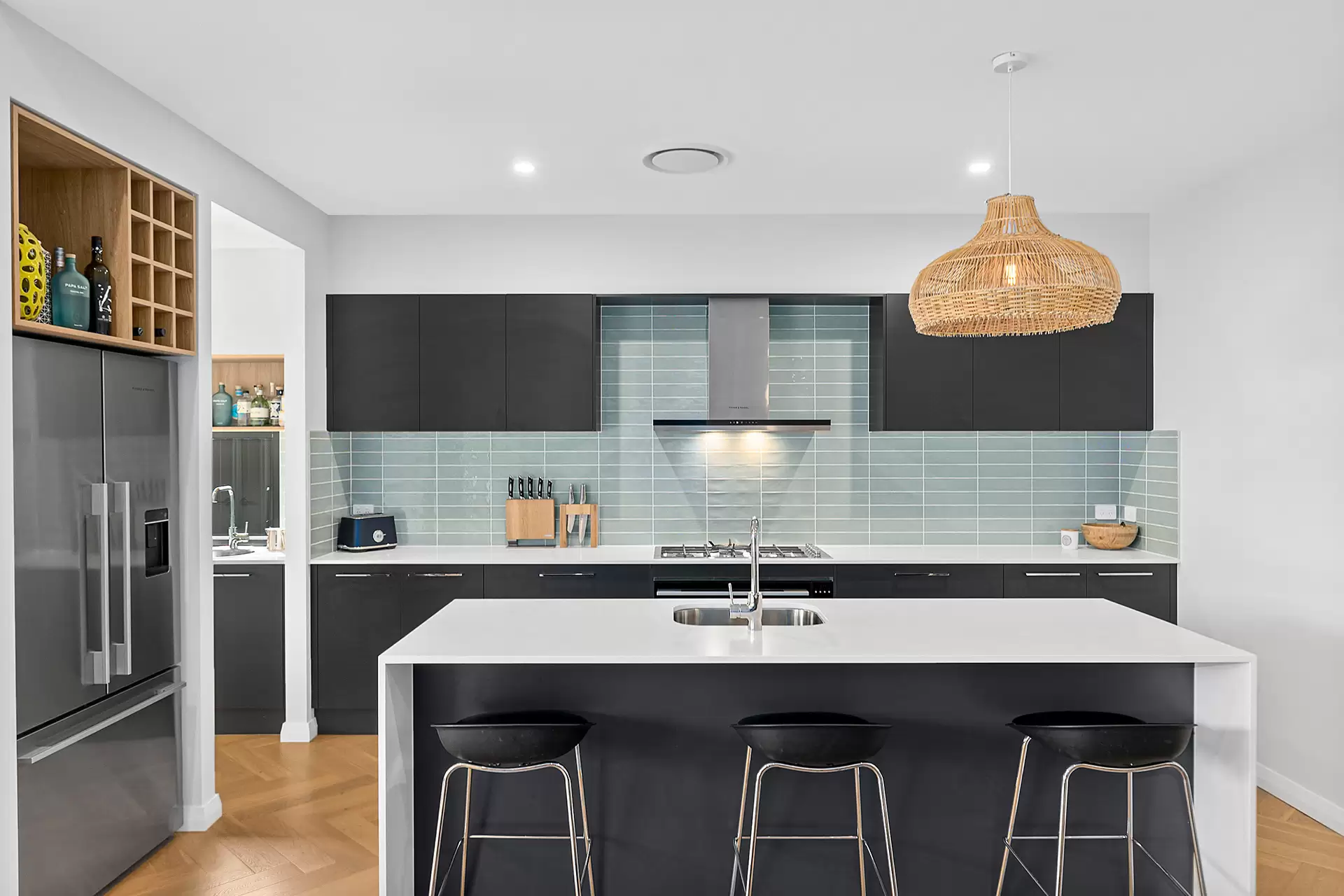 20 Cambewarra Drive, Tullimbar Sold by Laurence Morgan Real Estate - image 2