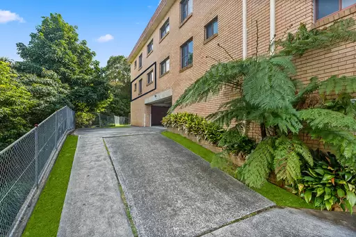 12/18 High Street, Woonona Sold by Laurence Morgan Real Estate