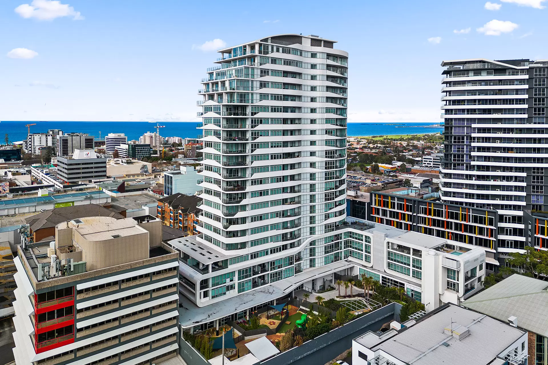 605/10-18 Regent Street, Wollongong Sold by Laurence Morgan Real Estate - image 3