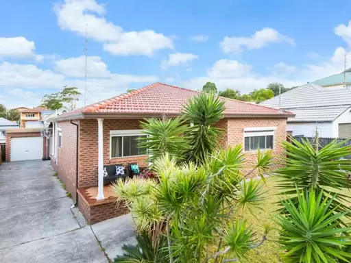 25 Annie Street, Corrimal Sold by Laurence Morgan Real Estate
