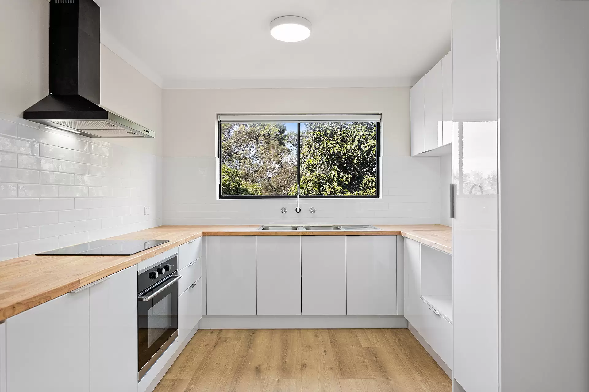 12/18 High Street, Woonona Sold by Laurence Morgan Real Estate - image 2