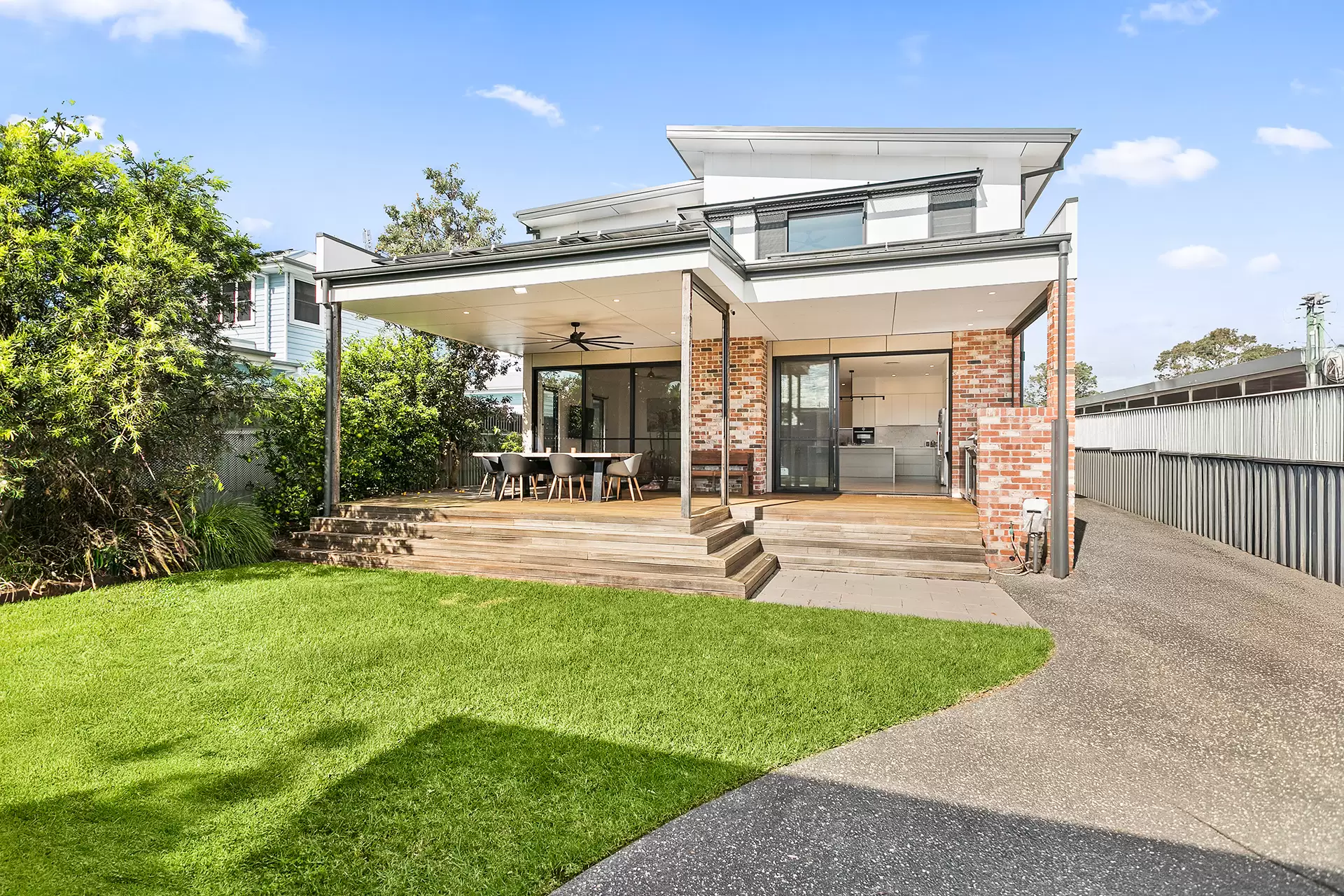 32 Thalassa Avenue, East Corrimal Sold by Laurence Morgan Real Estate - image 2