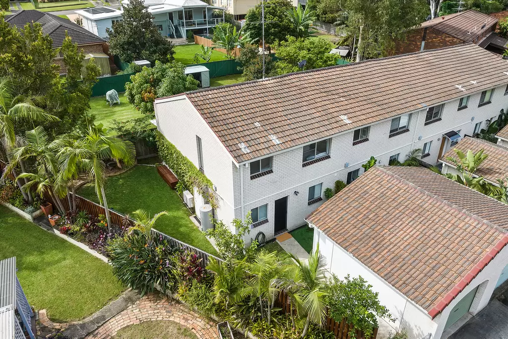 1/39 Franklin Avenue, Bulli Sold by Laurence Morgan Real Estate
