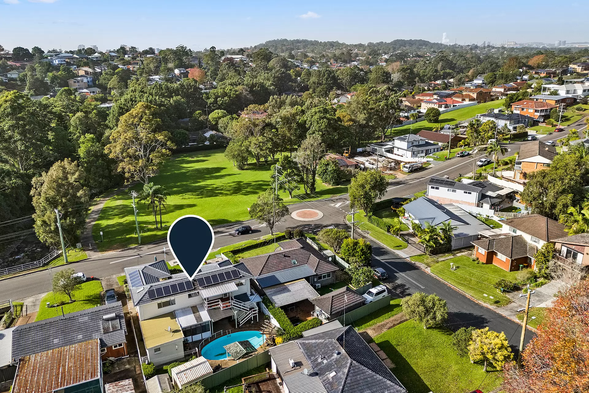 80 Koloona Avenue, Figtree Sold by Laurence Morgan Real Estate - image 2