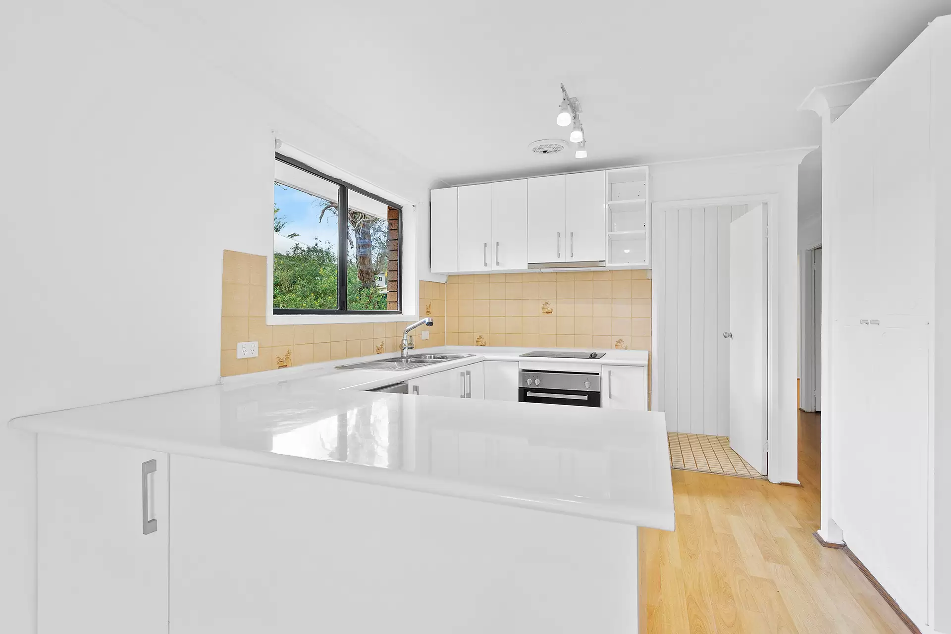 East Corrimal Leased by Laurence Morgan Real Estate - image 5