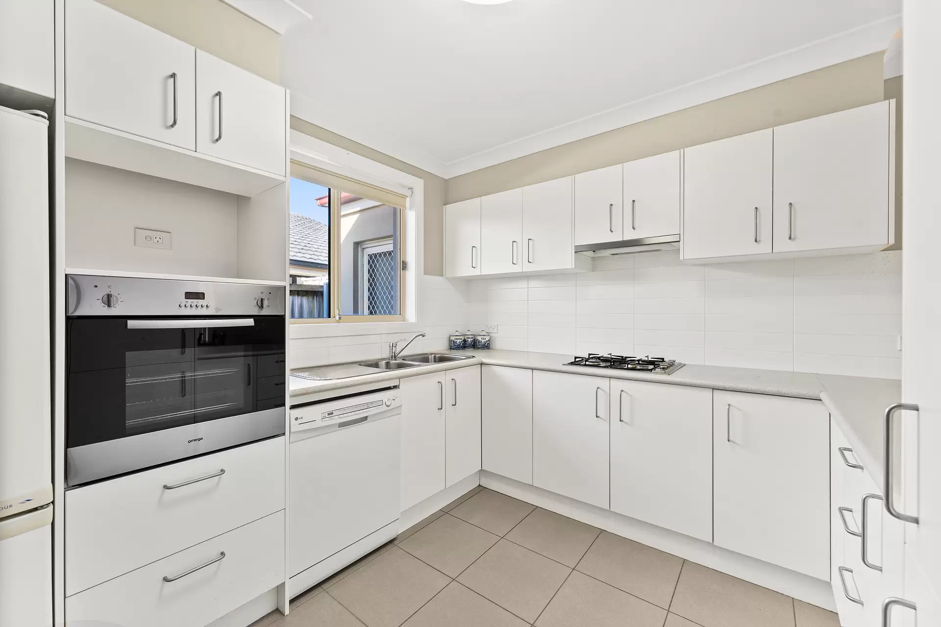 24 Watergum Way, Woonona Sold by Laurence Morgan Real Estate - image 2