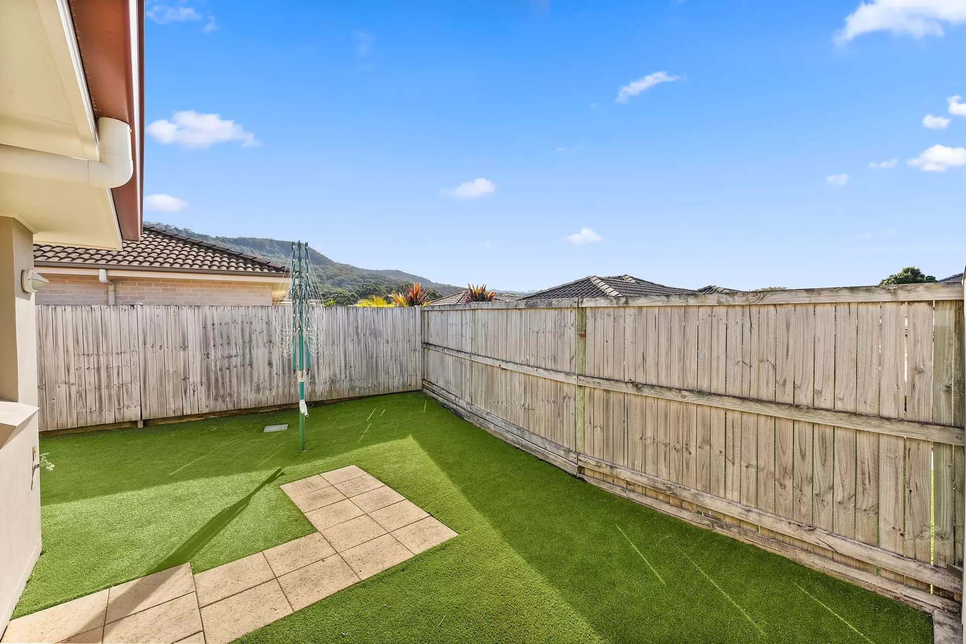 24 Watergum Way, Woonona Sold by Laurence Morgan Real Estate - image 9