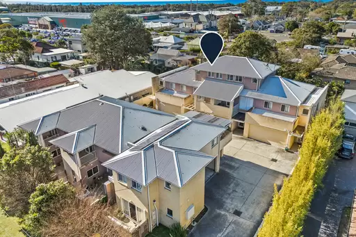 6/5-7 Kirton Road, Bellambi Sold by Laurence Morgan Real Estate