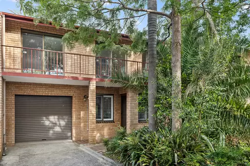 3/44-46 Campbell Street, Woonona Sold by Laurence Morgan Real Estate