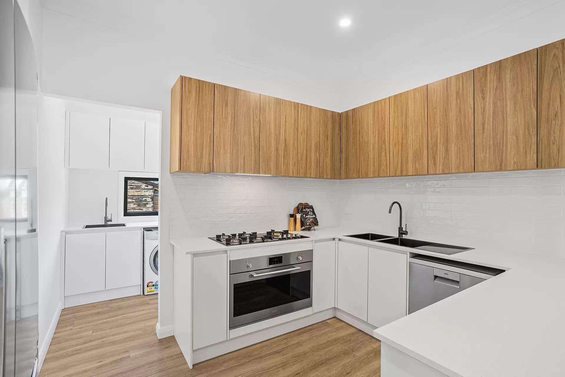 10 John Street, Woonona Sold by Laurence Morgan Real Estate - image 3