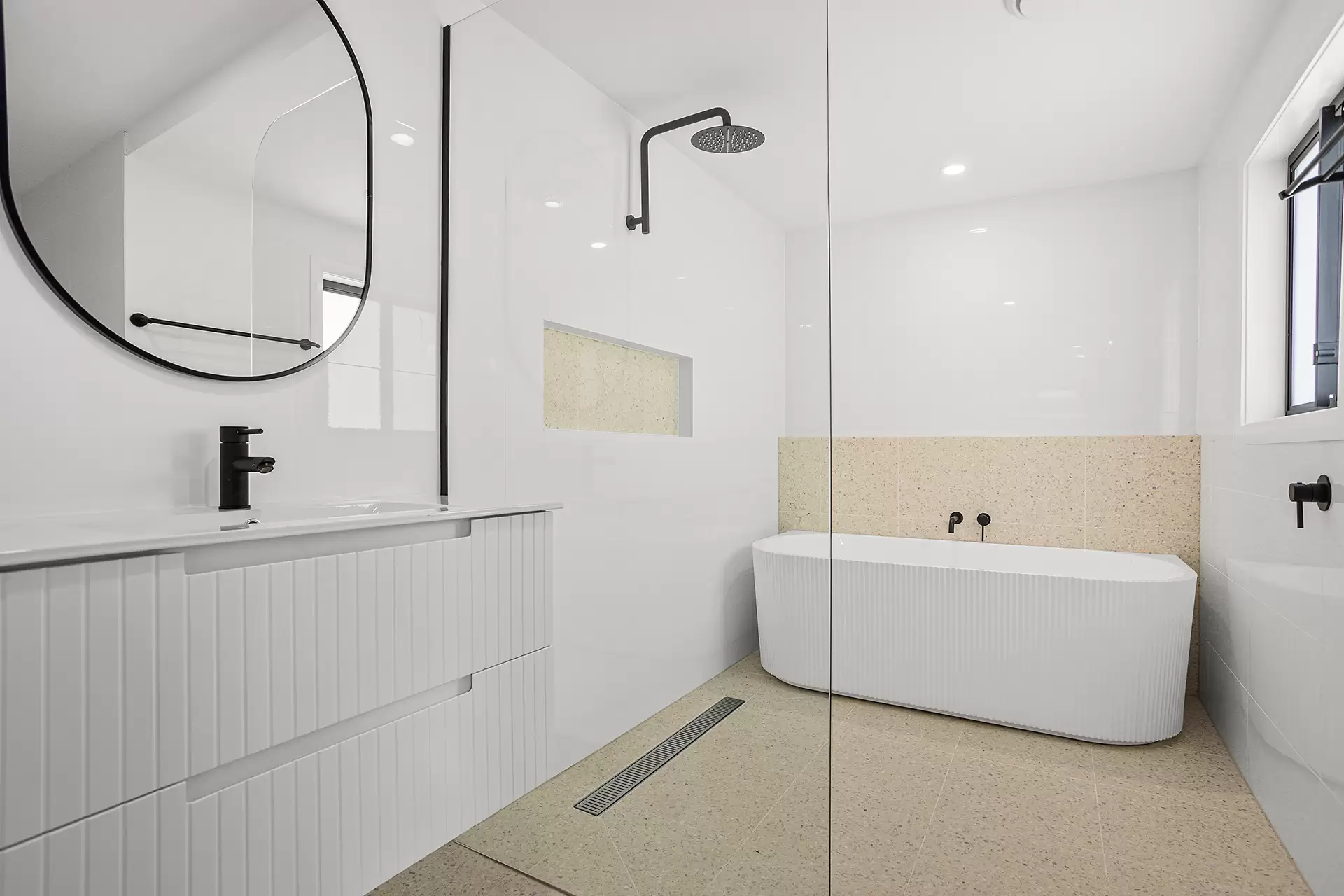 10 John Street, Woonona Sold by Laurence Morgan Real Estate - image 7