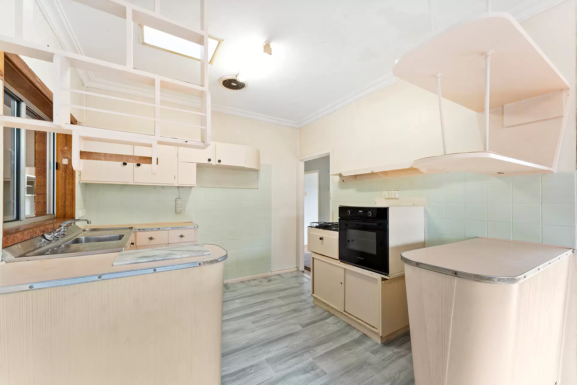 51 Beatus Street, Unanderra Sold by Laurence Morgan Real Estate - image 3
