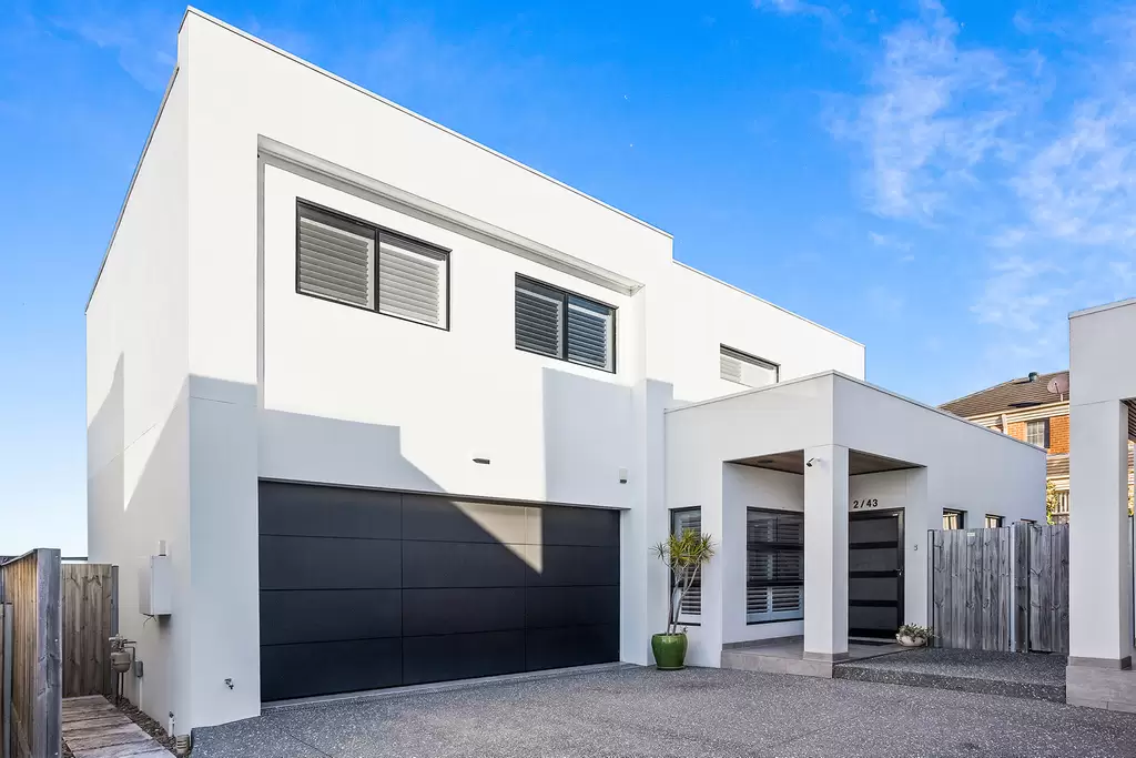 2/43 Balmoral Street, Balgownie Sold by Laurence Morgan Real Estate