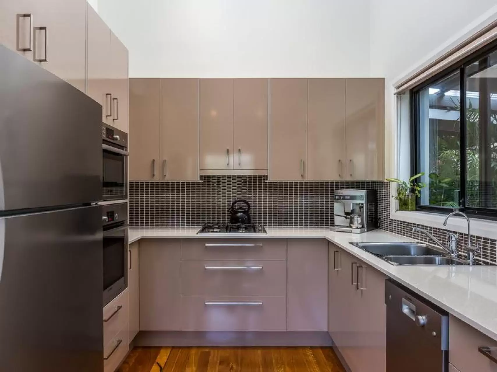 30 Whimbrel Avenue, Berkeley Sold by Laurence Morgan Real Estate - image 3