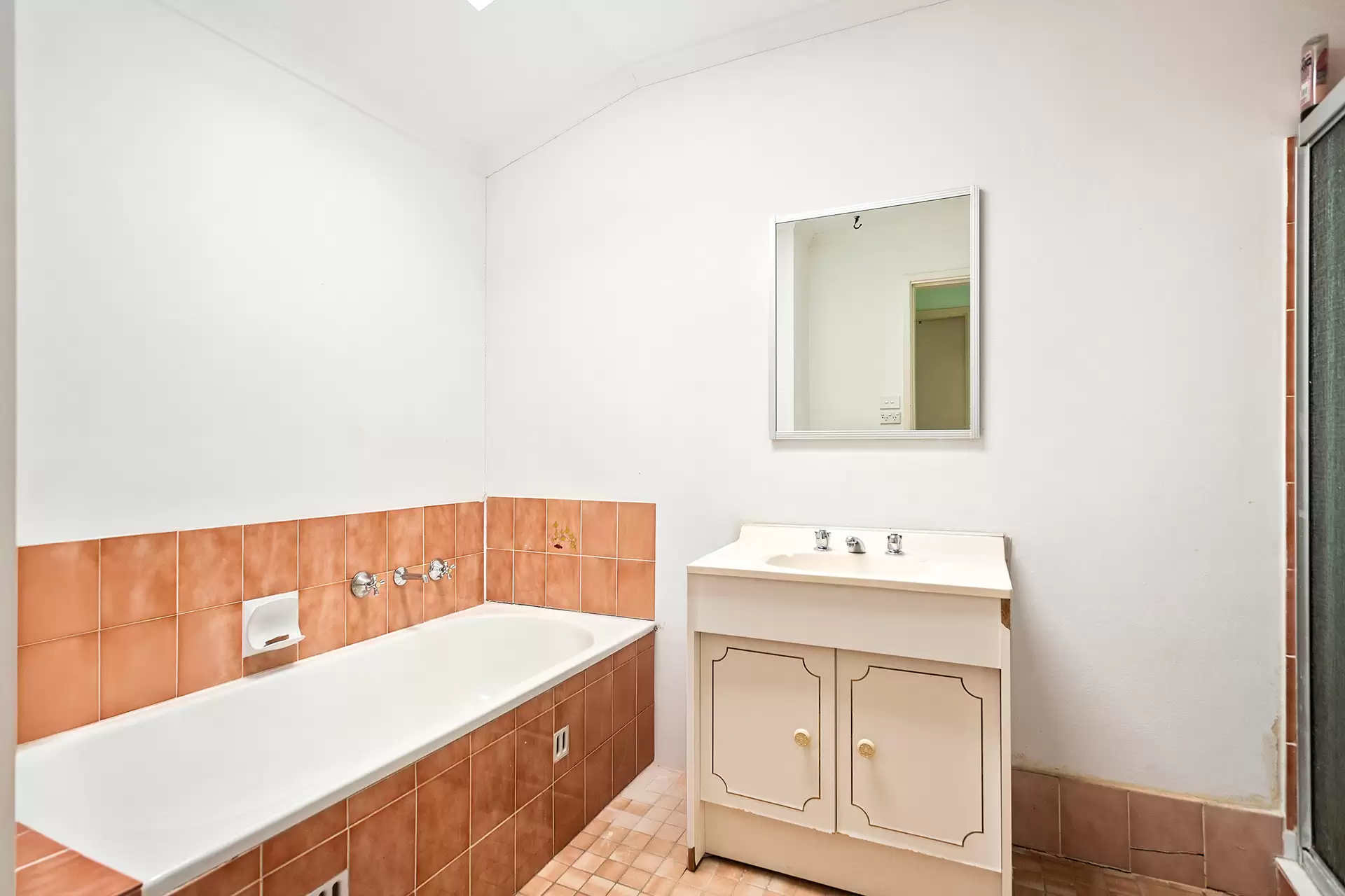 4/33 Tarrant Avenue, Kiama Downs Sold by Laurence Morgan Real Estate - image 8
