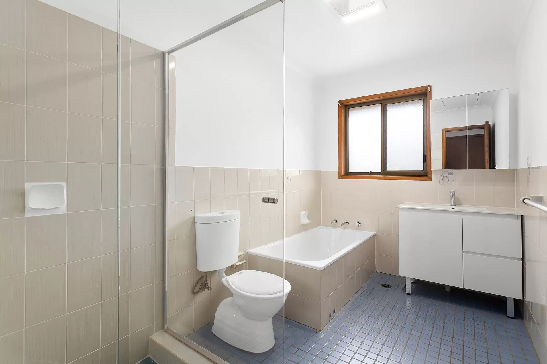 2/44-46 Campbell Street, Woonona Sold by Laurence Morgan Real Estate - image 9