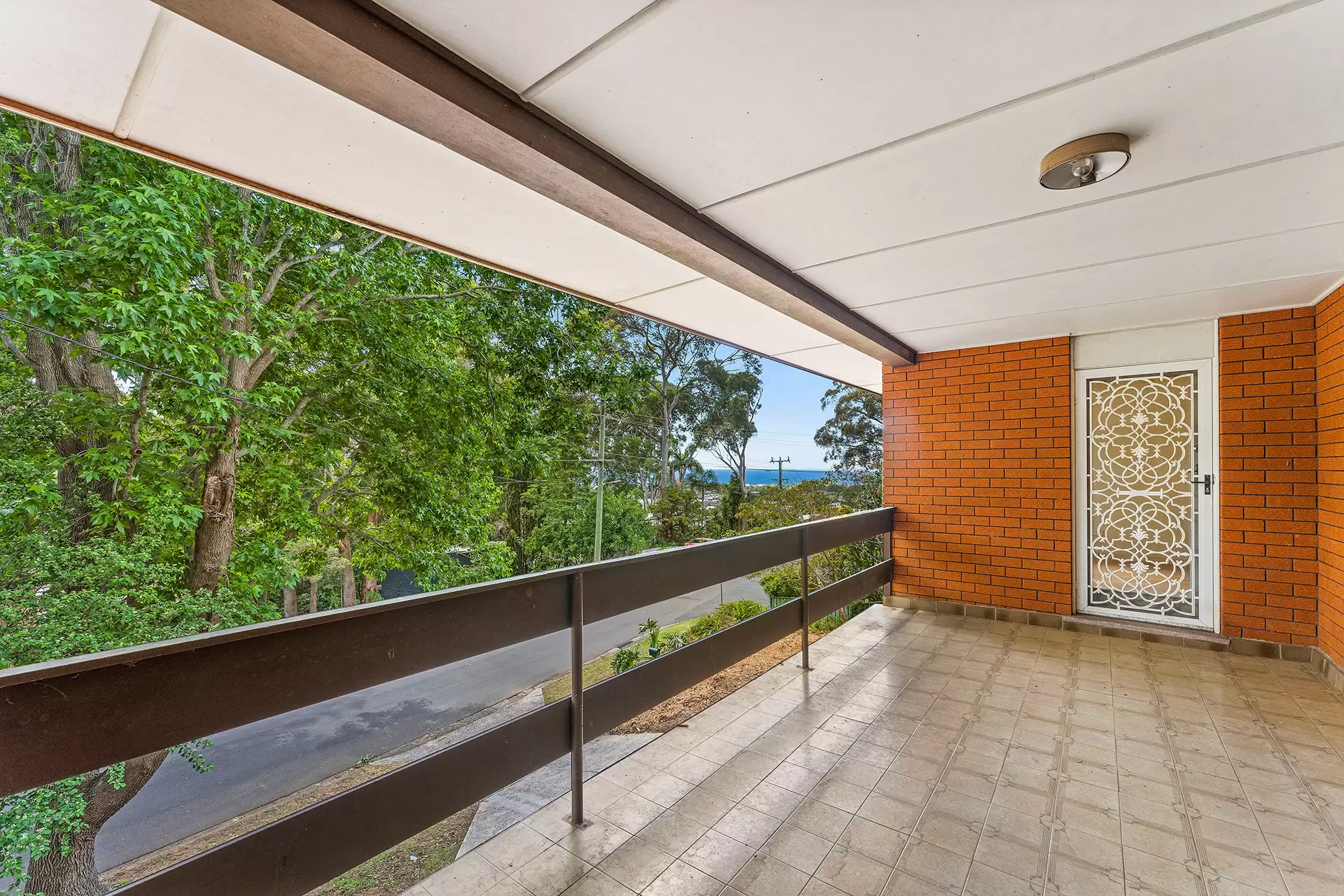56 Stephen Drive, Woonona Sold by Laurence Morgan Real Estate - image 5